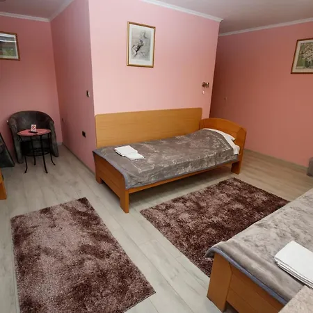 Mali Homtel Homestay