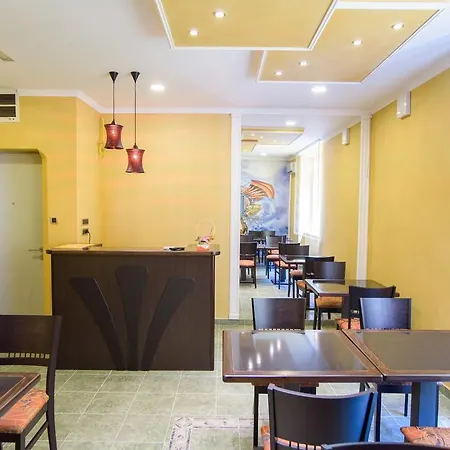 Mali Homtel